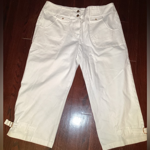 St. John sport white capris size 14 - Picture 5 of 9